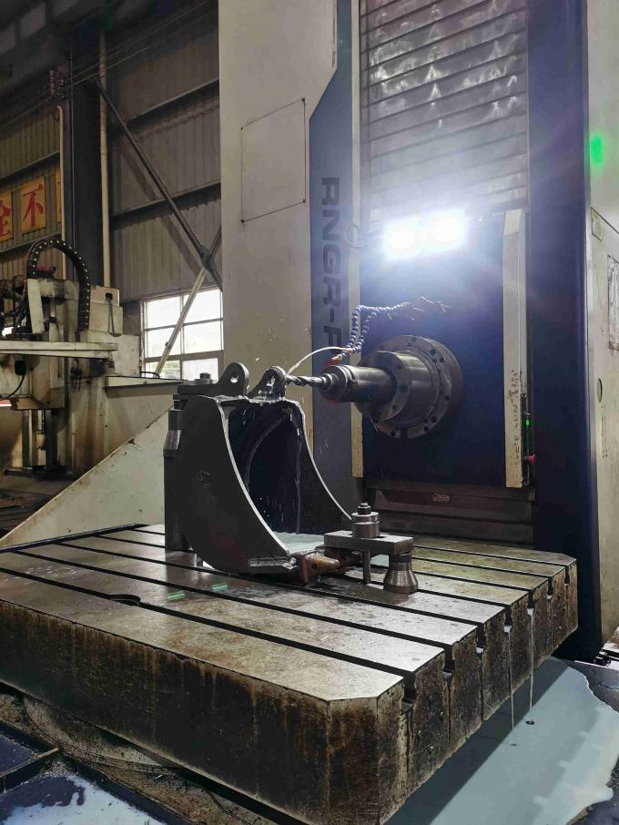 เครื่องตัดขยะแบบไฮดรอลิก ที่มีพลังงานสําหรับเครื่องขุด 12-14 ตัน ด้วยสี Hardox 450 ที่สามารถปรับแต่งได้ 7